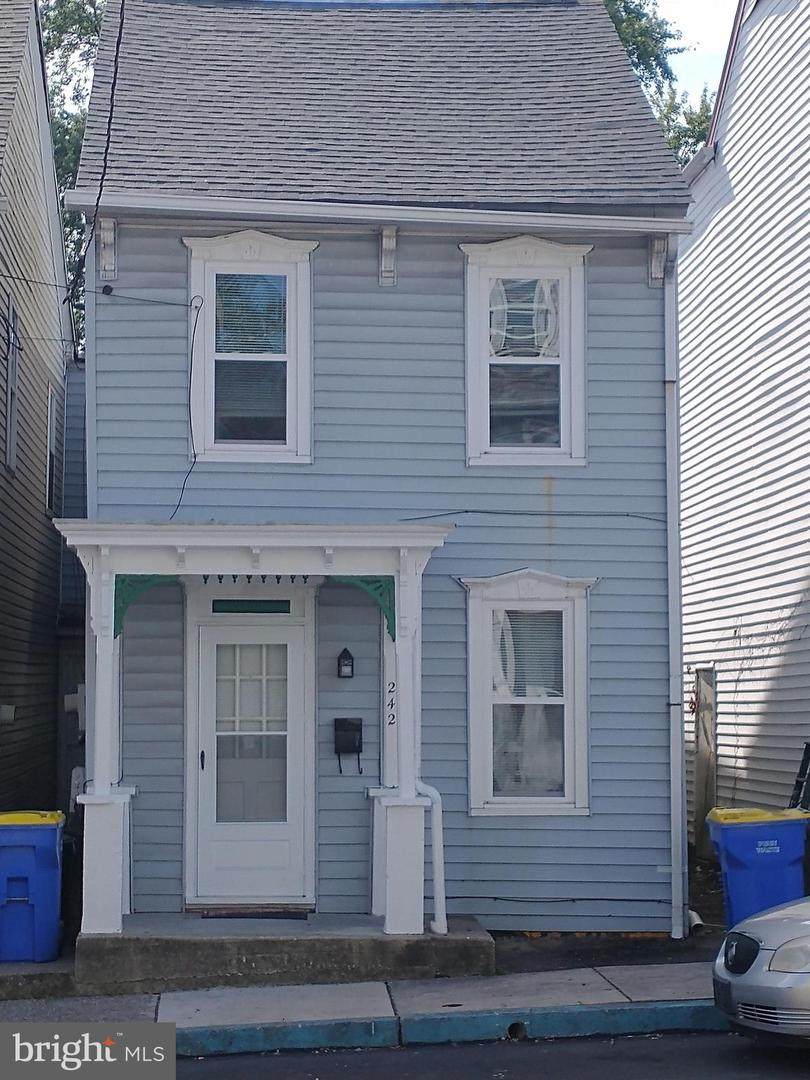 242 Wilson Street - Photo 1
