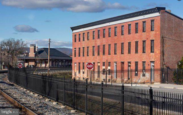 163 B And O Avenue - Photo 1