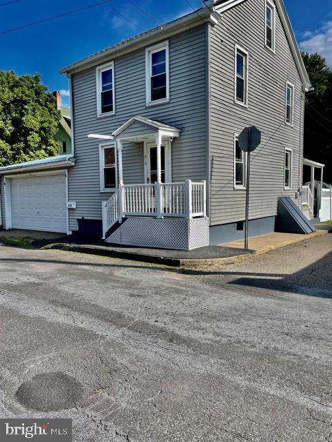 212 Brock Street - Photo 1