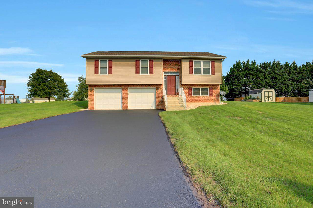 1147 Ashton Drive - Photo 1