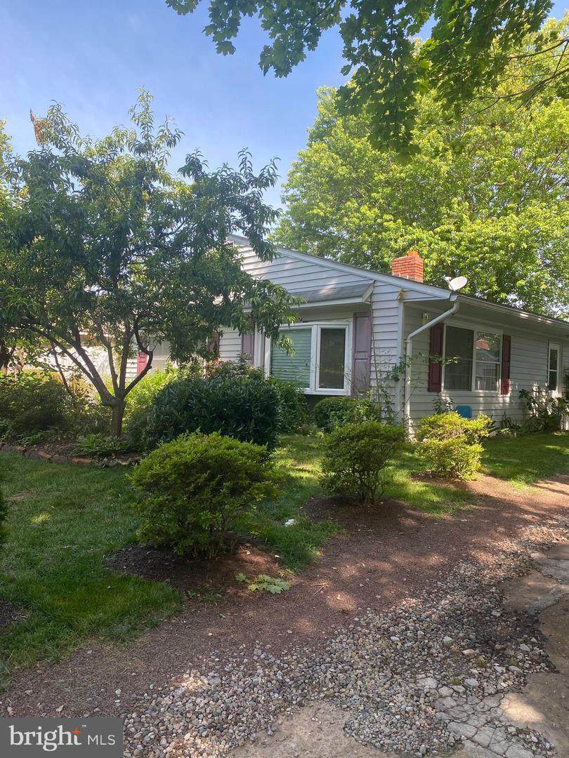 109 Kenmar Drive - Photo 1