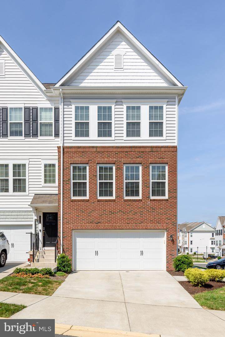 45012 Graduate Terrace - Photo 1