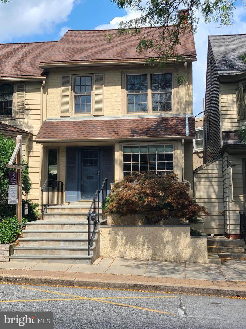 211 State Street - Photo 1