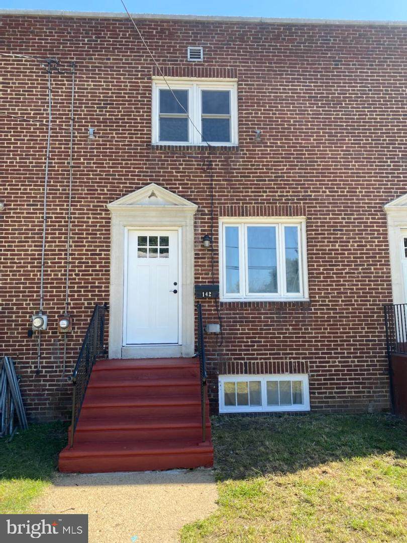 142 Chestnut Avenue - Photo 1