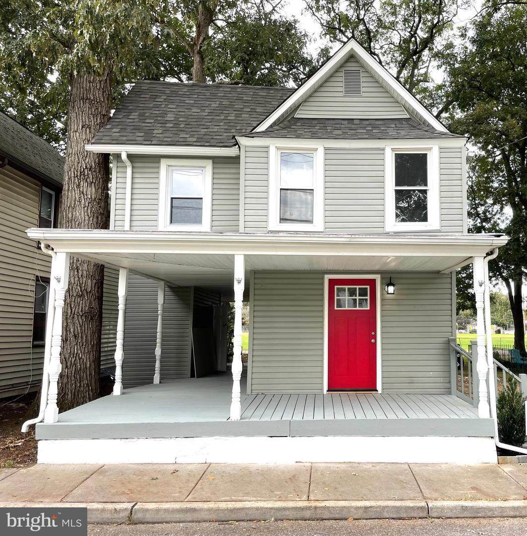 112 West Avenue - Photo 1