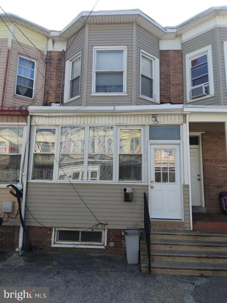314 Warren Street - Photo 1