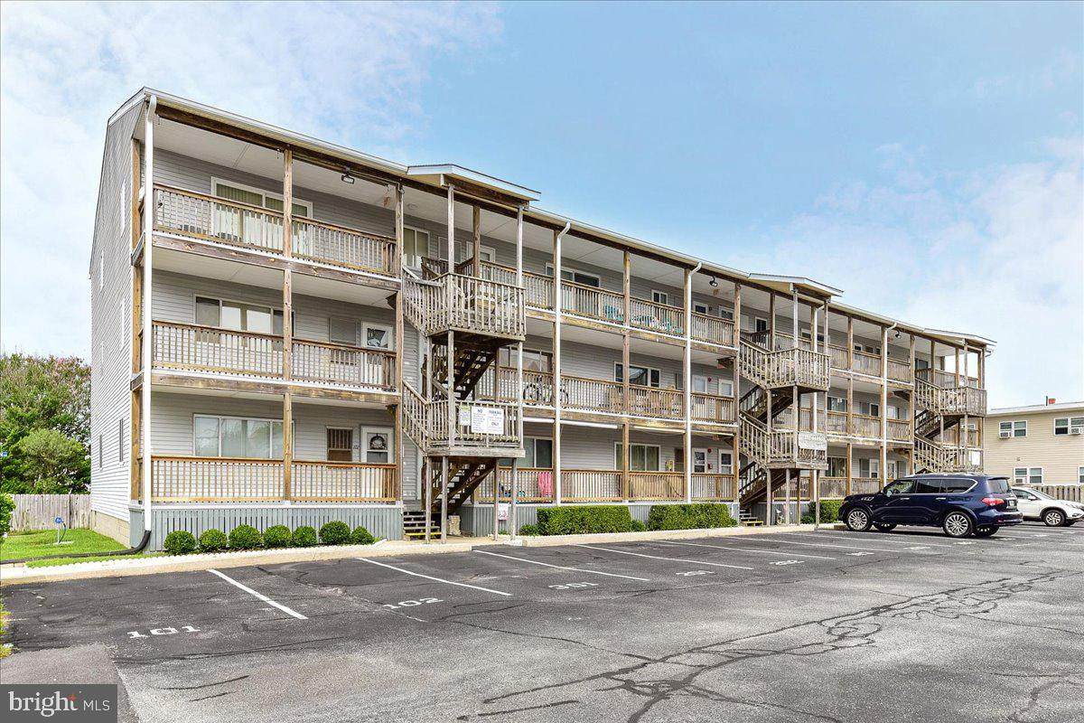 901 Philadelphia Avenue - Photo 1