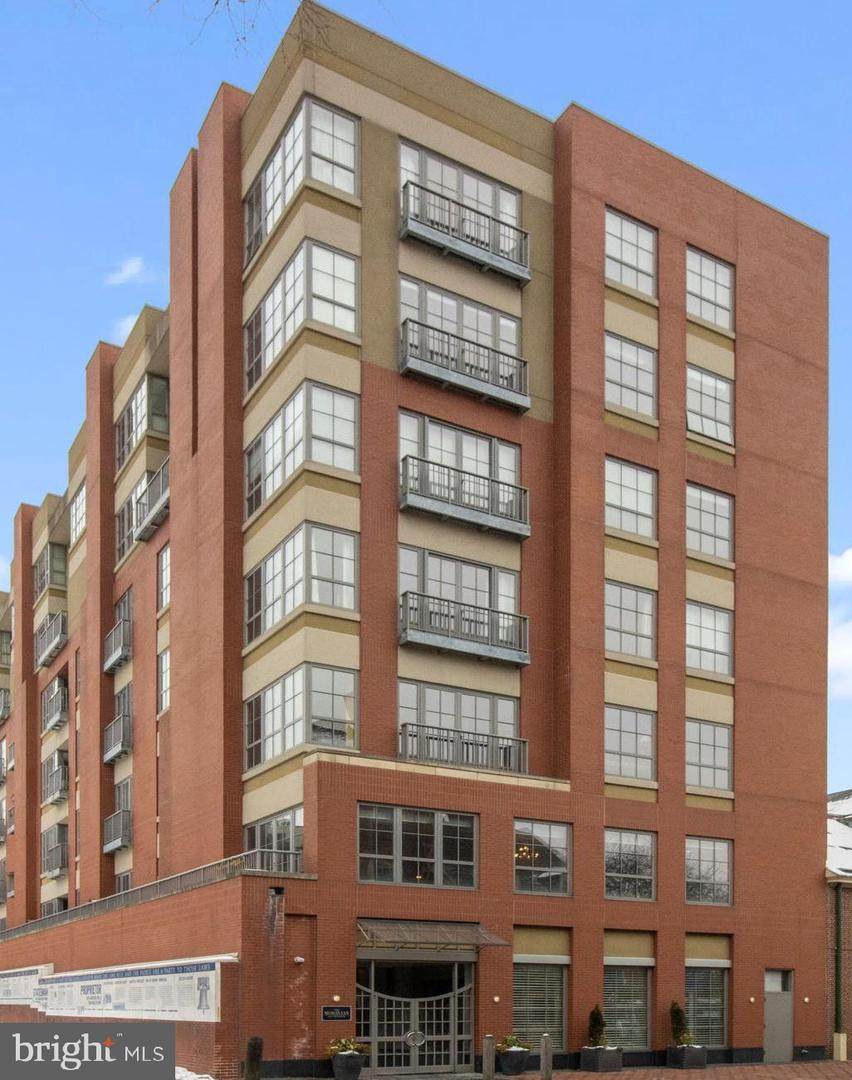 121-35 Walnut Street - Photo 1