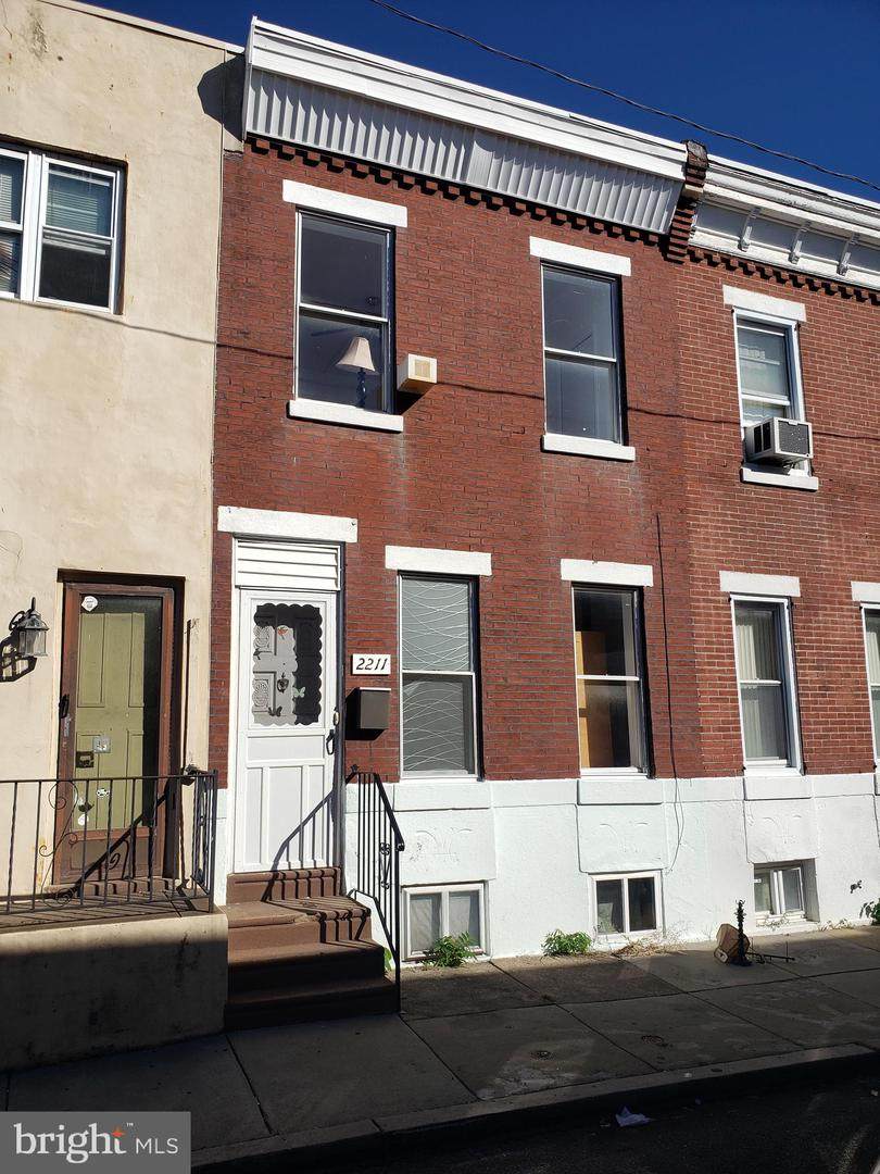 2211 Darien Street - Photo 1