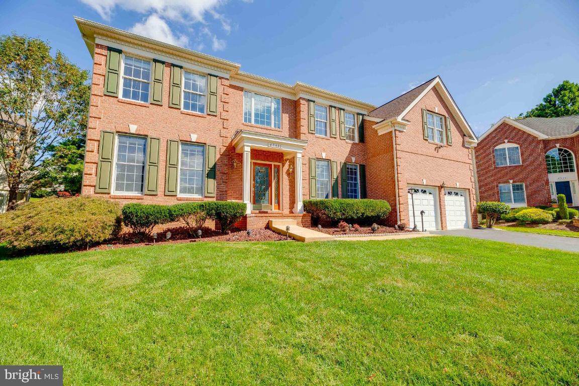 47430 Riverbank Forest Place - Photo 1