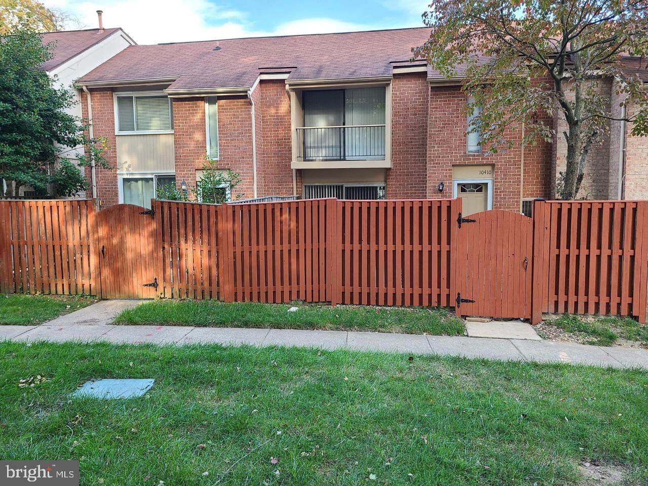 10410 Faulkner Ridge Cir. - Photo 1
