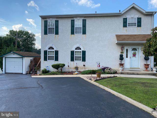 1106 Green Lane - Photo 1