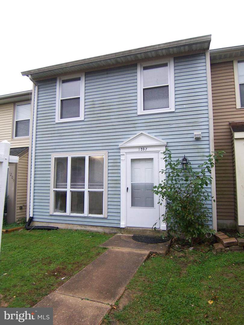 1207 Independence Square - Photo 1