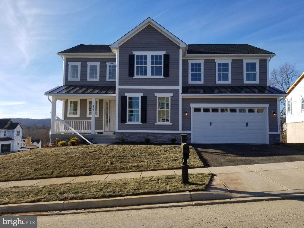 903 Roundhouse Drive - Photo 1
