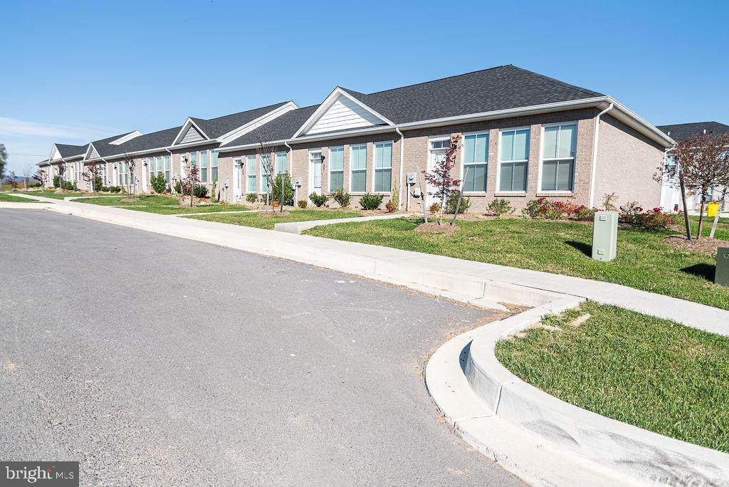 77 Eminence Drive - Photo 1