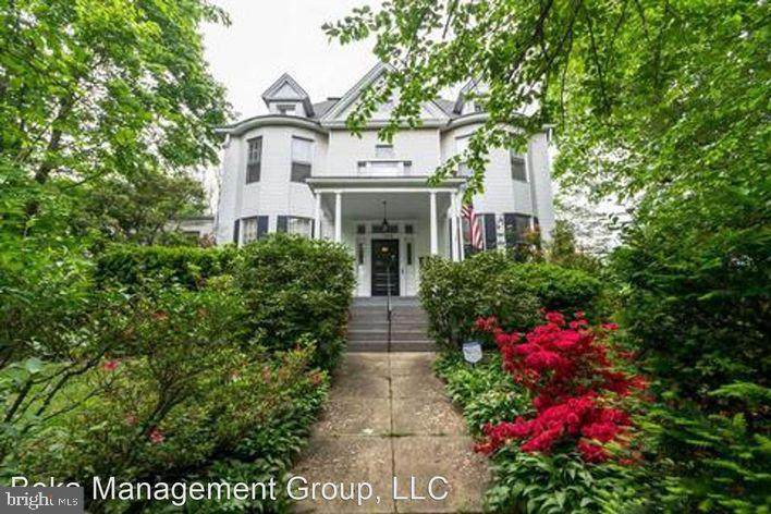 720 Gladstone Avenue - Photo 1