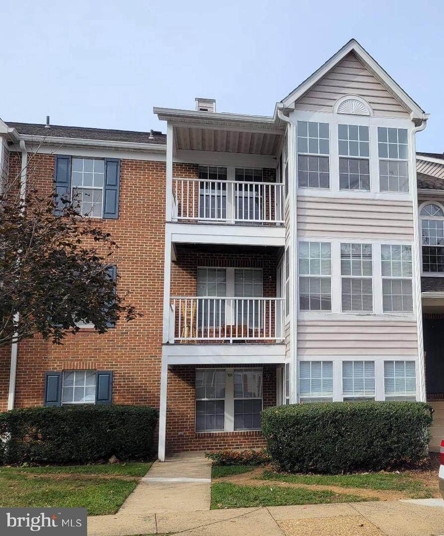 3570 Sherbrooke Circle - Photo 1