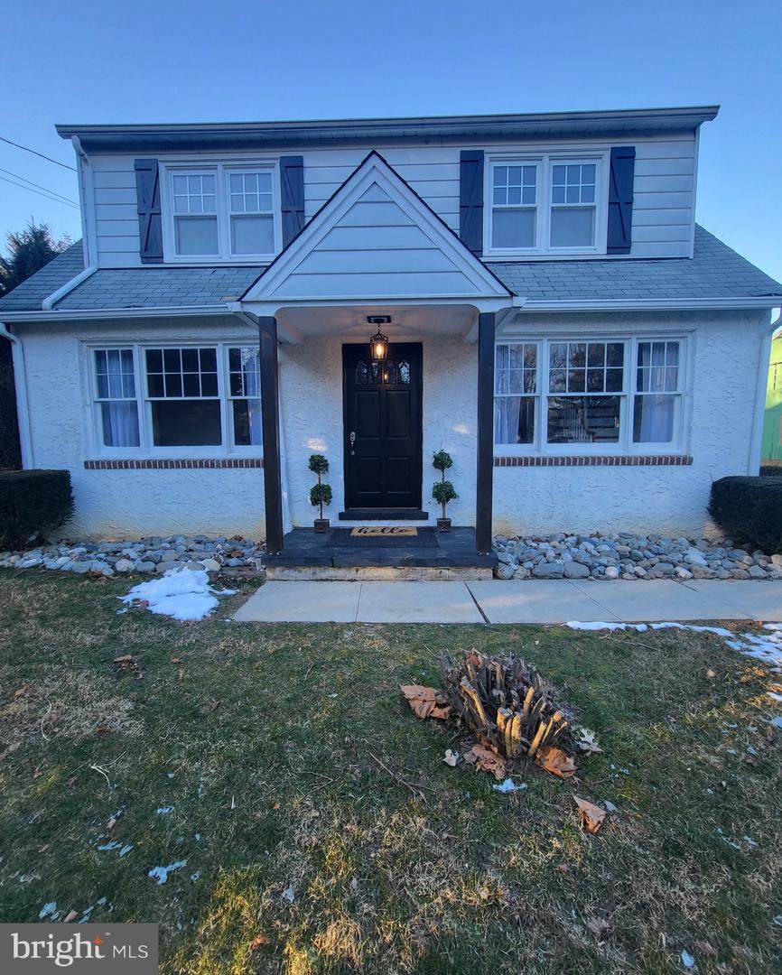 119 Village Avenue - Photo 1