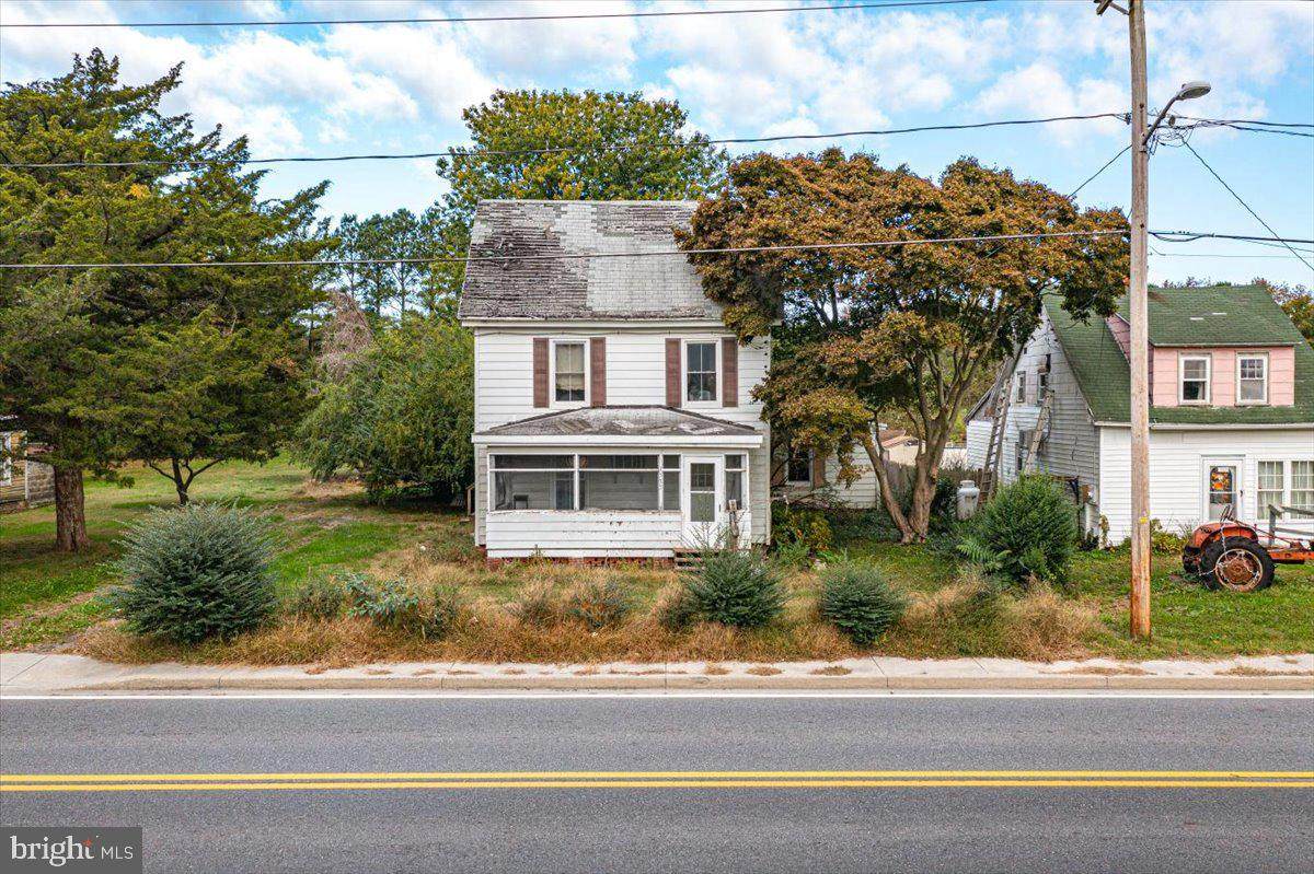 1537 Snow Hill Road - Photo 1