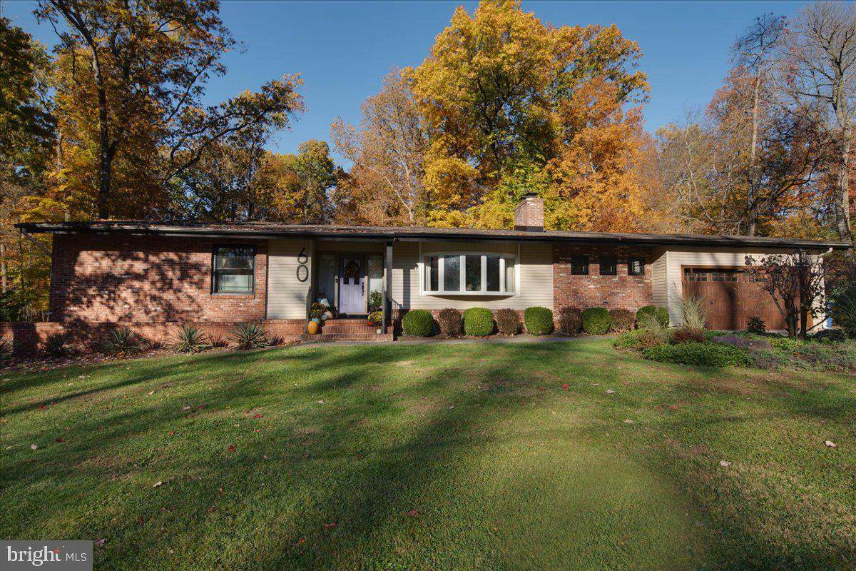 60 Sycamore Lane - Photo 1