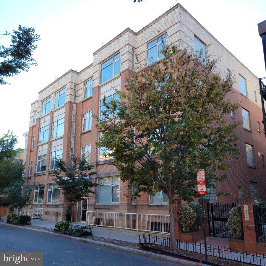 1348 Euclid Street - Photo 1
