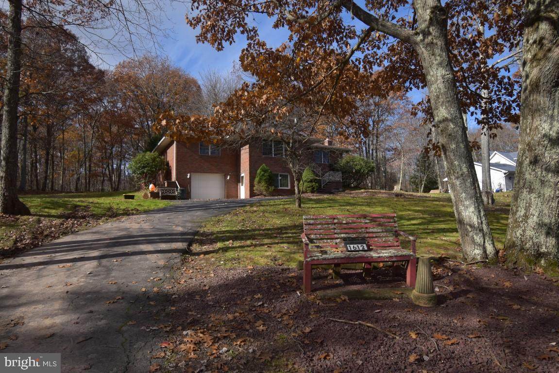 1612 Mountain Lake Drive - Photo 1