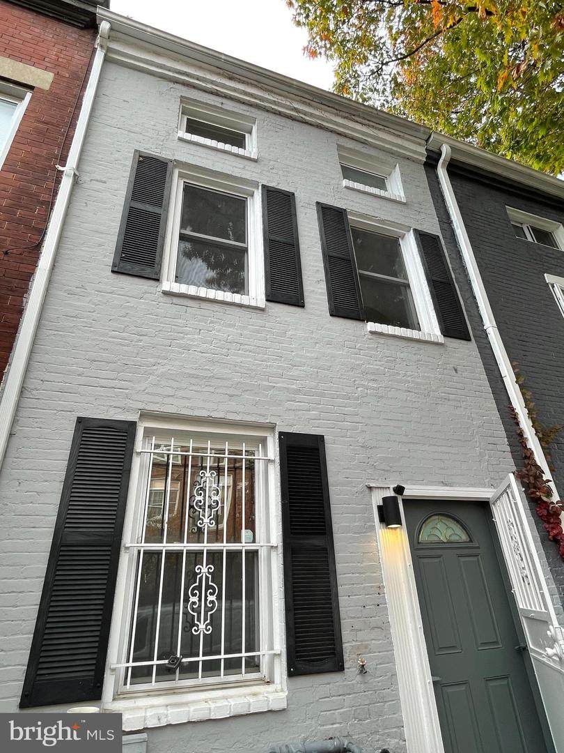 2016 10TH Street - Photo 1