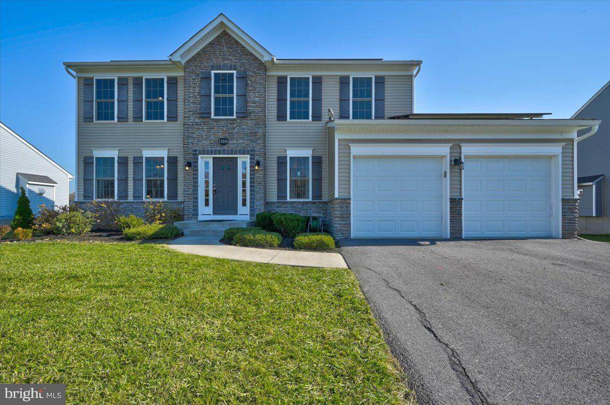 13545 Cambridge Drive - Photo 1