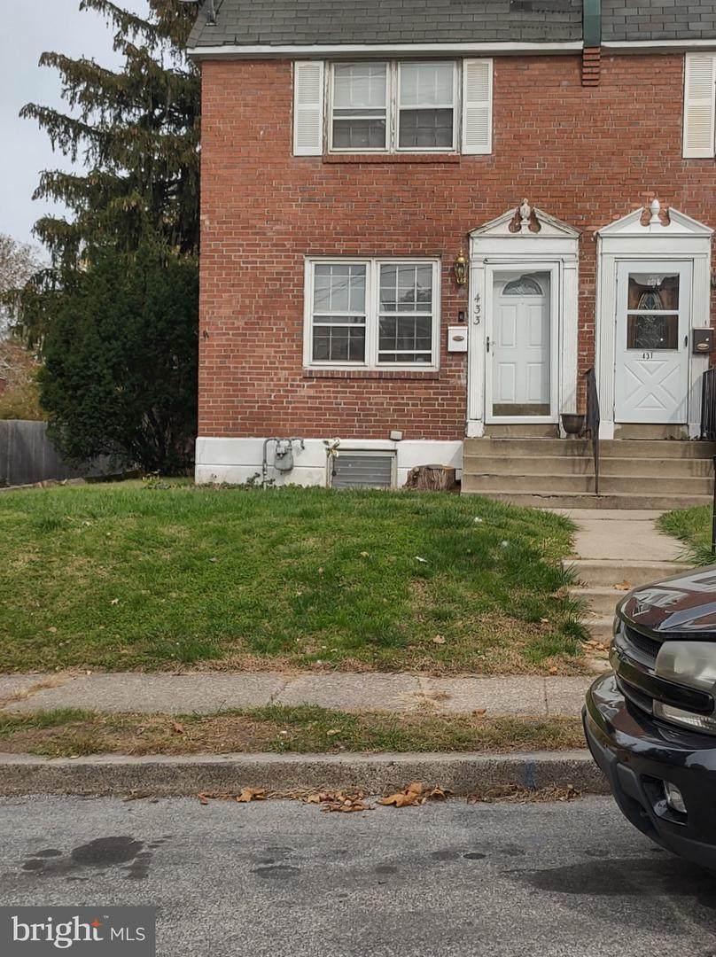 433 Warren Street - Photo 1