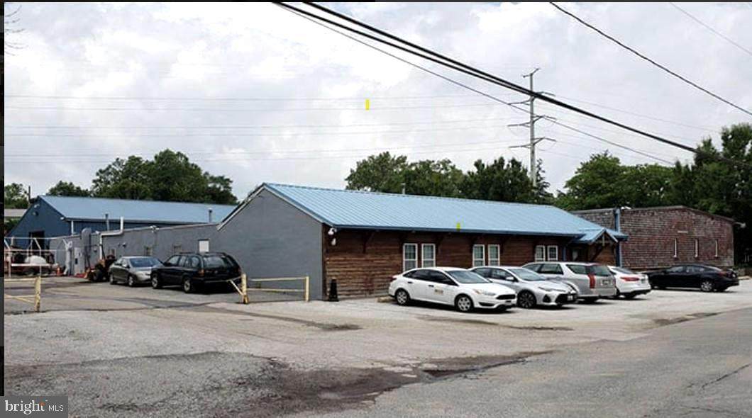 806 Race Road - Photo 1