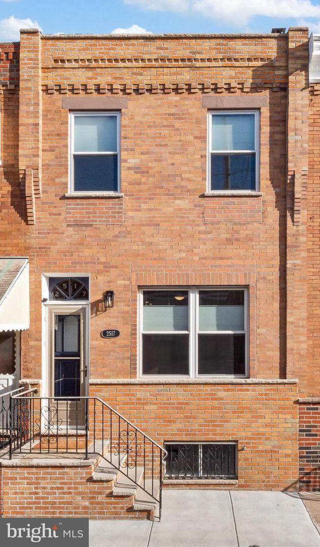 2517 Juniper Street - Photo 1