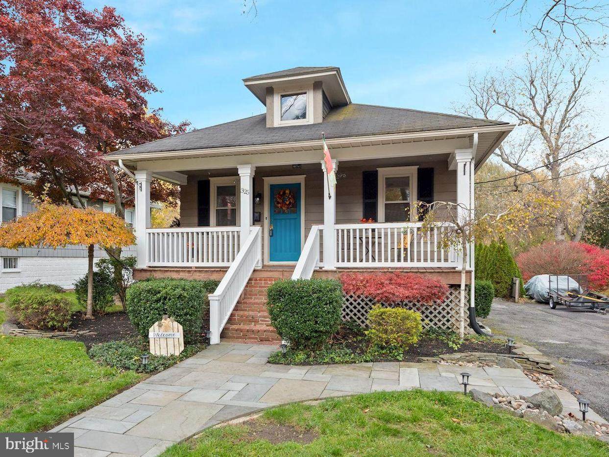 325 Kenilworth Avenue - Photo 1