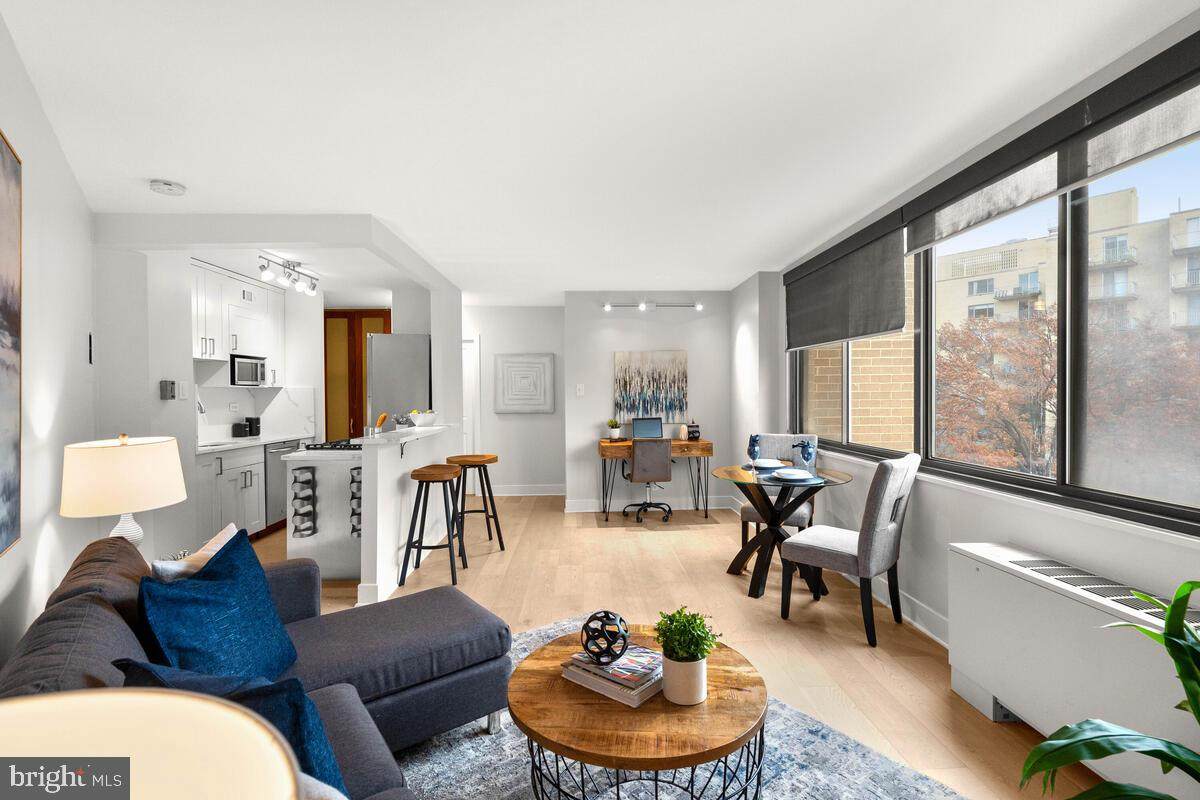 2201 L Street - Photo 1