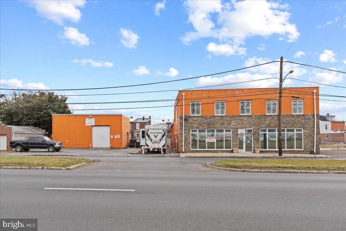 1531 Olden Avenue - Photo 1