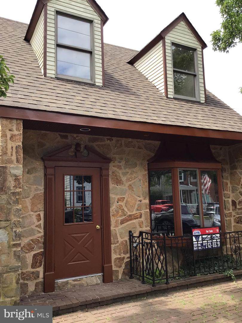 108 Clinton Street - Photo 1