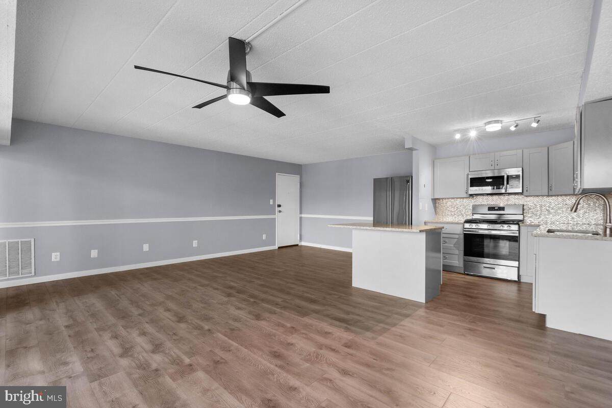 9201 New Hampshire Avenue - Photo 1