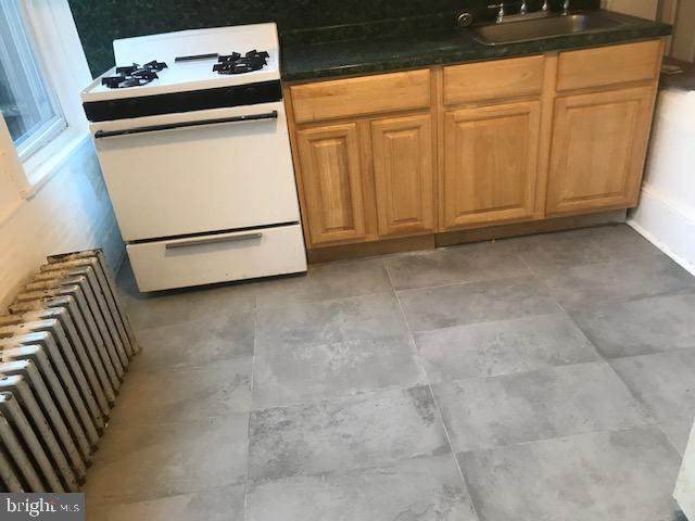 428 Dudley Street - Photo 1