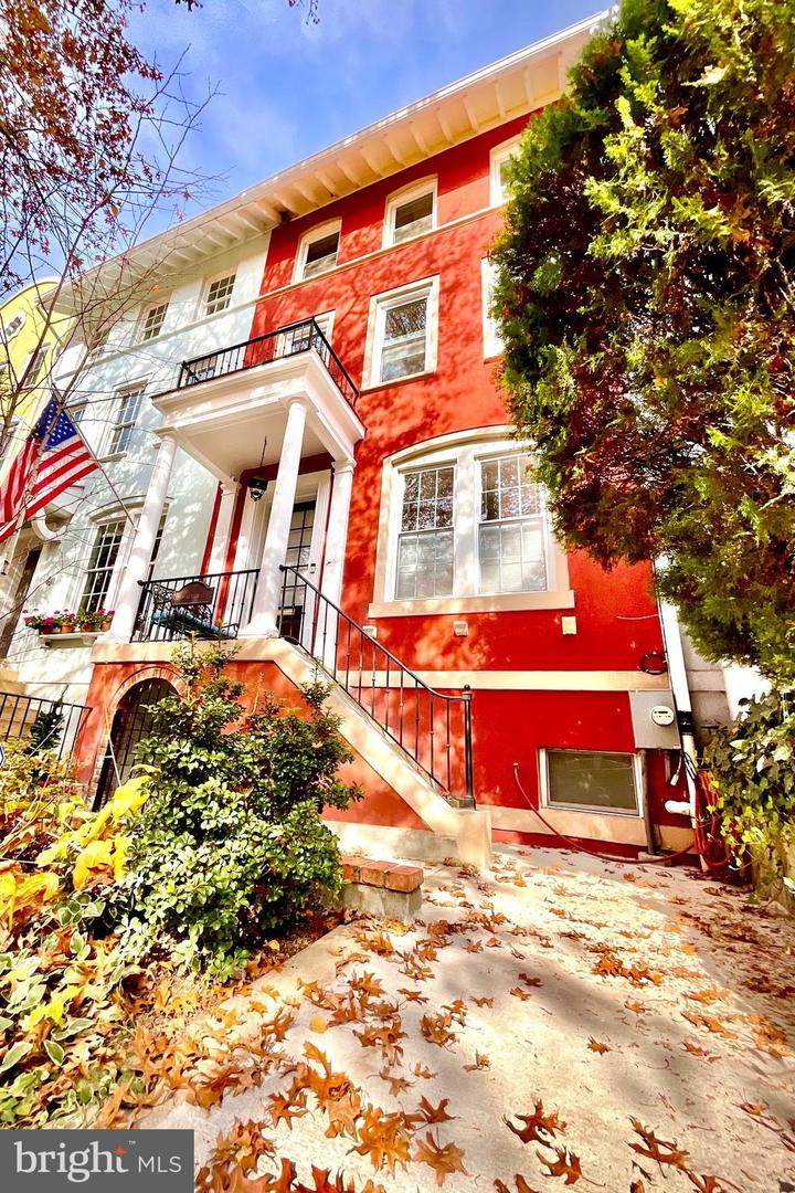 1809 Kenyon Street - Photo 1