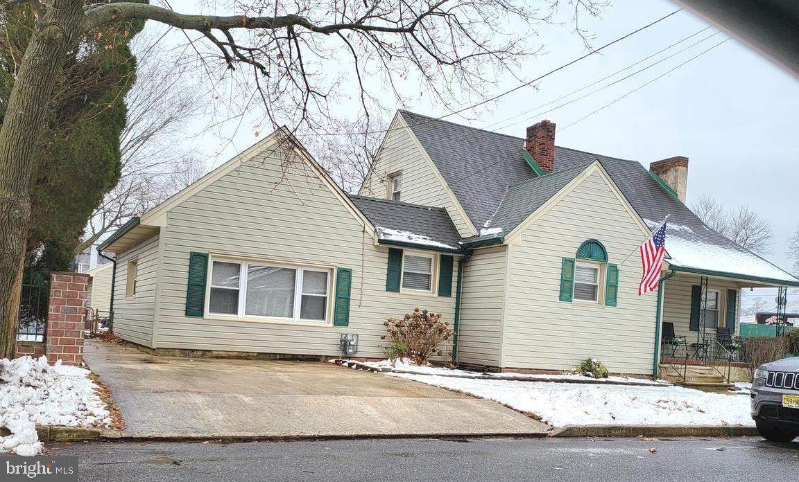 6 6TH Street - Photo 1