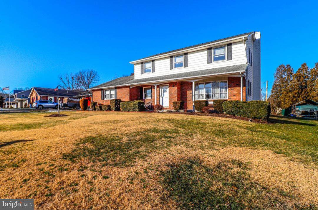 39 Sherwood Drive - Photo 1