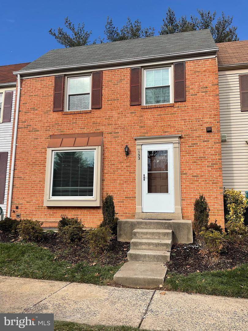 123 Lamont Lane - Photo 1