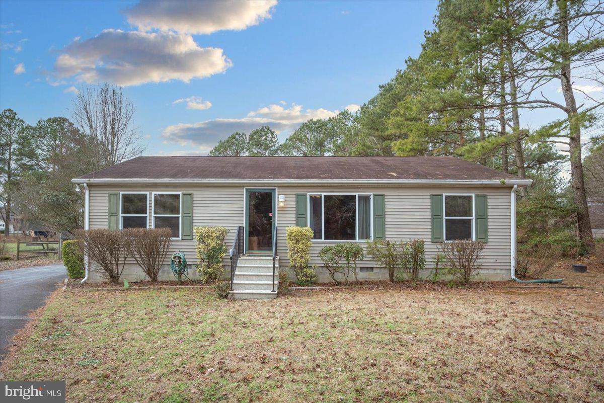 38223 Murphy Cir E - Photo 1