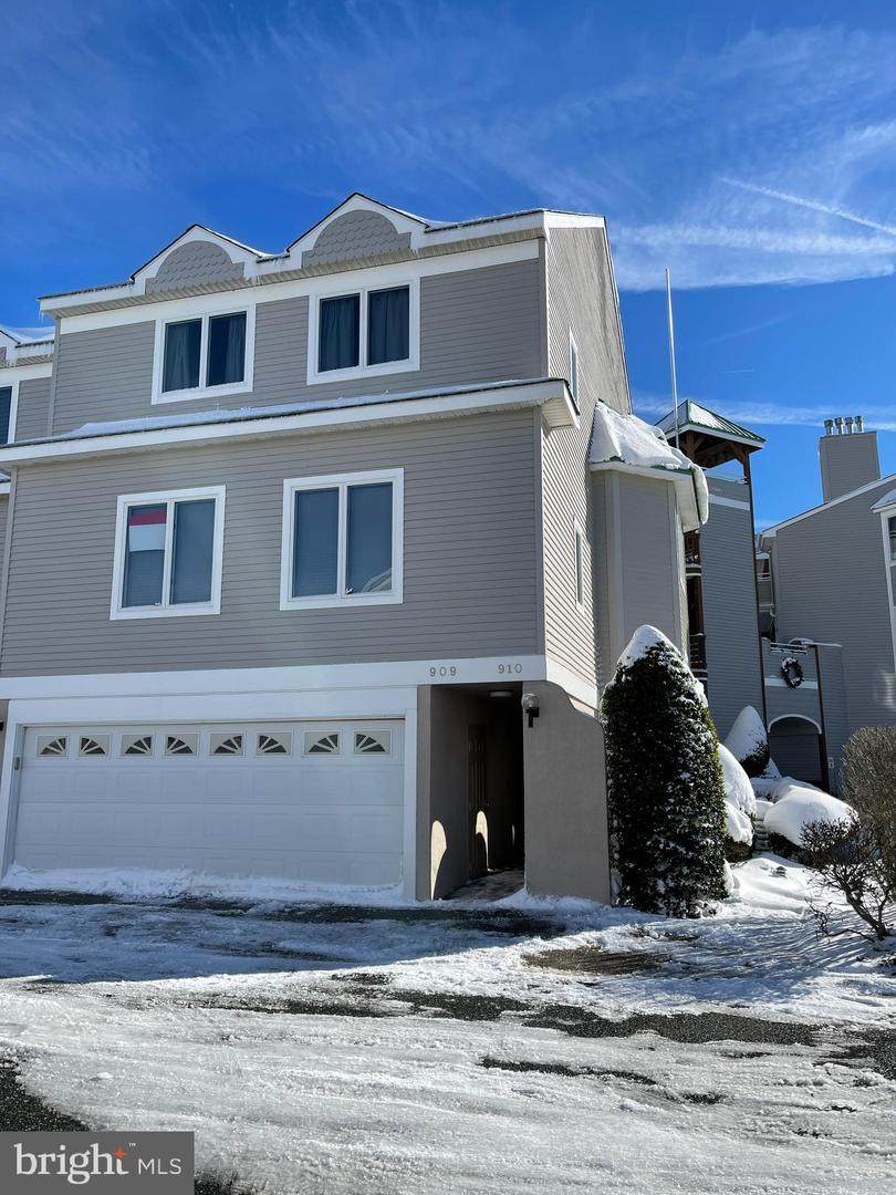 902 Ocean Drive - Photo 1