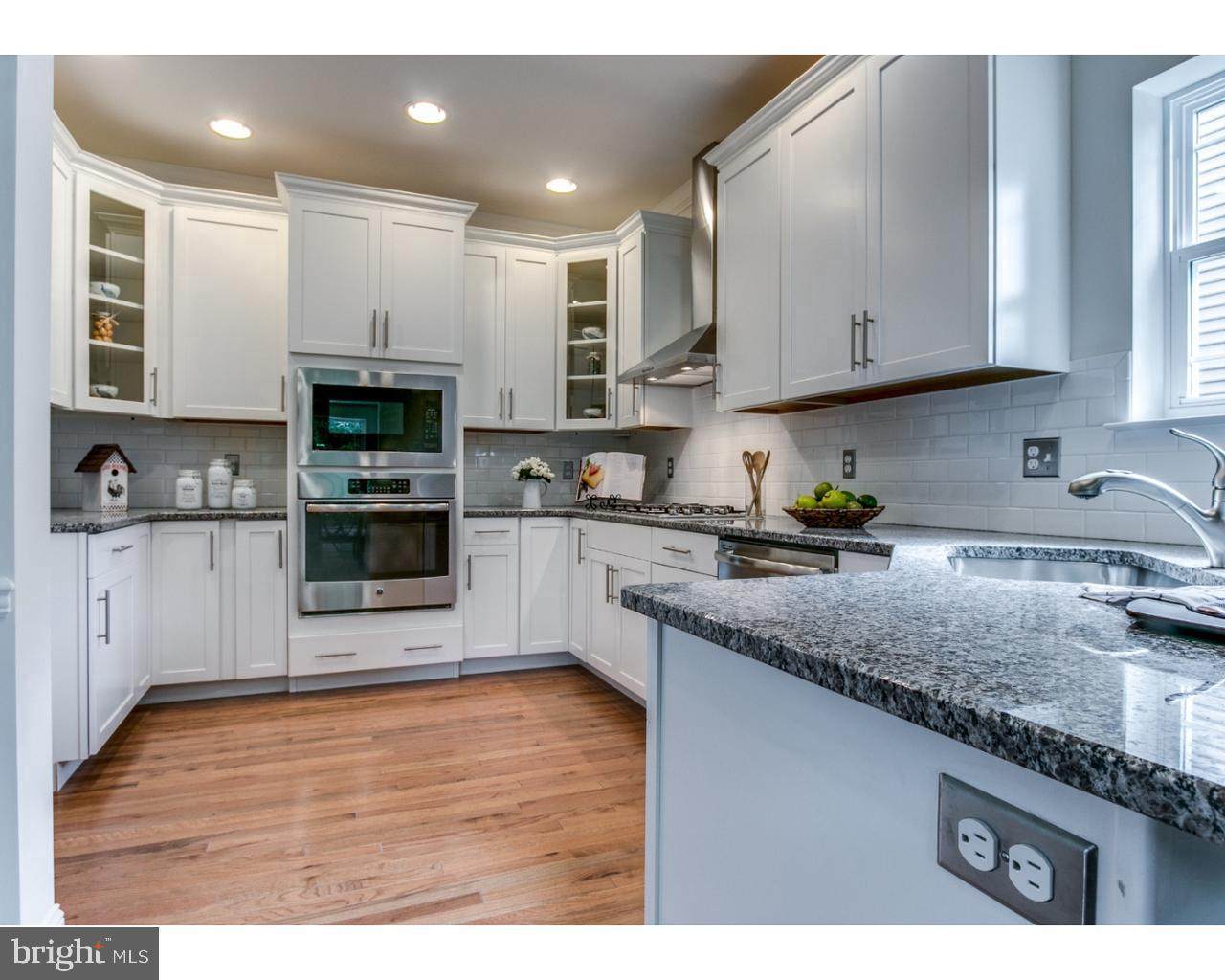 2131 Delaview Avenue - Photo 1