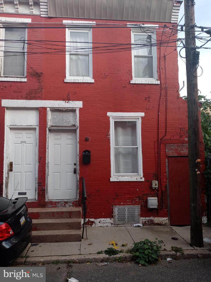 2315 Mutter Street - Photo 1