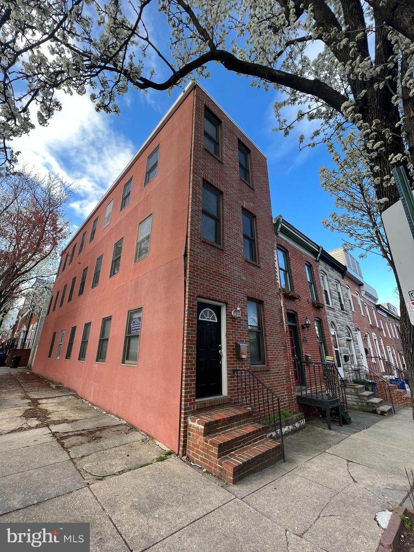 121 Fort Avenue - Photo 1