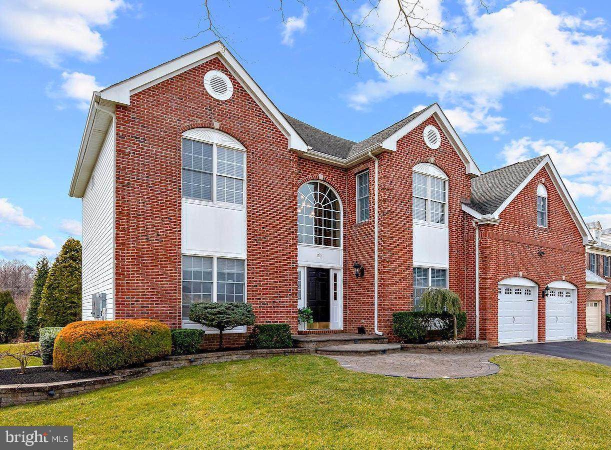 100 Smith Court - Photo 1