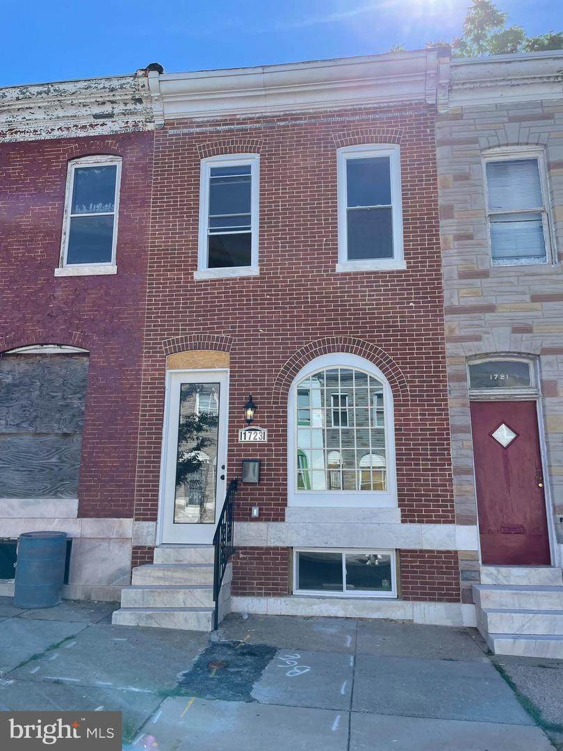 1723 Washington Street - Photo 1