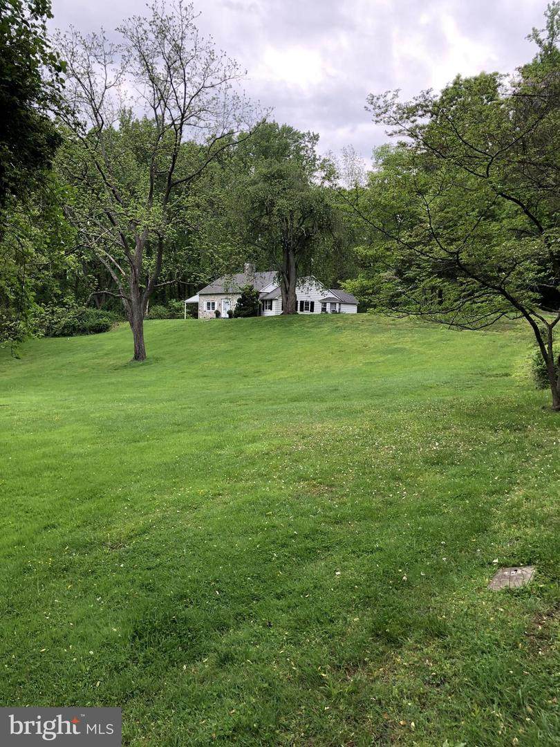 541 Webb Road - Photo 1