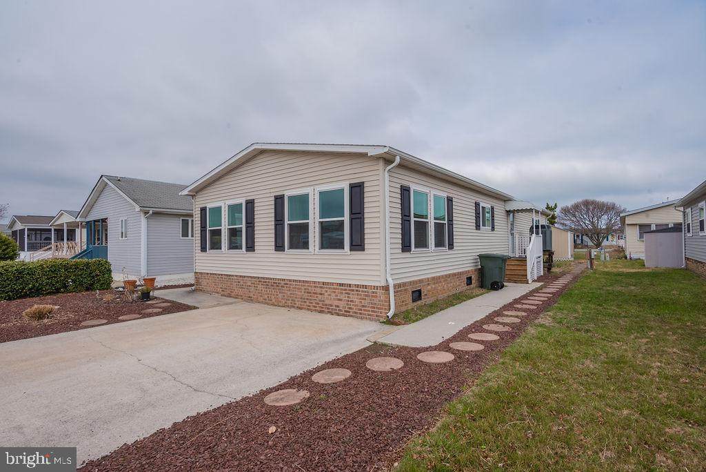 148 Clam Shell Road - Photo 1